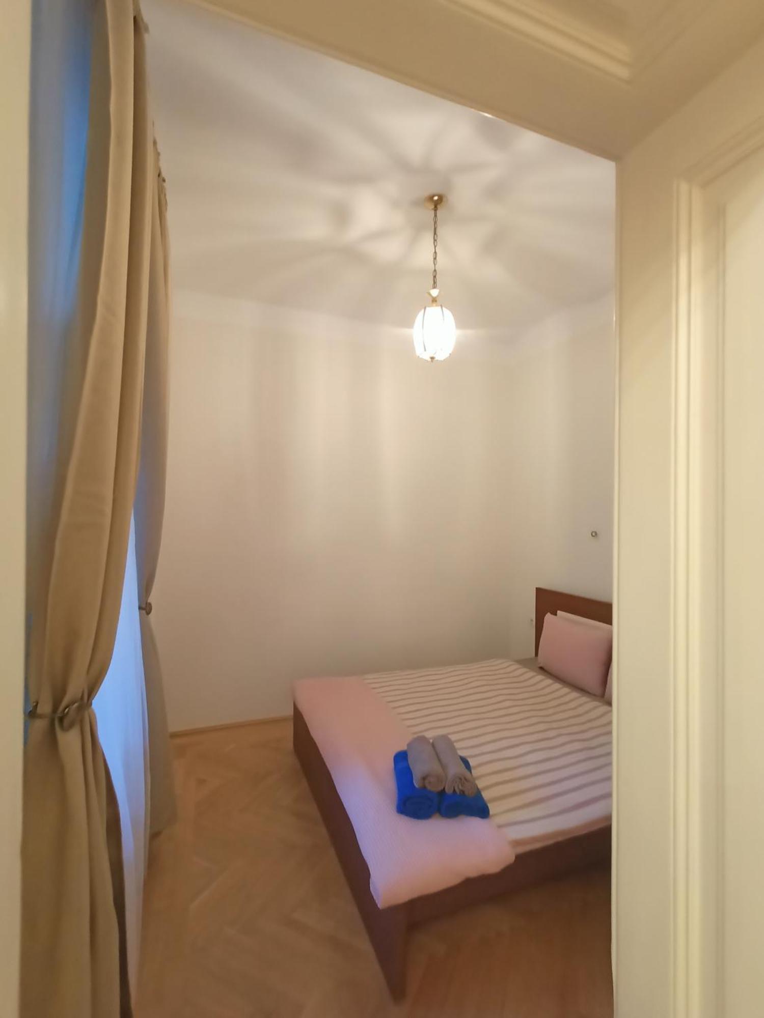 Garden Of Light Apartment Сибиу Екстериор снимка