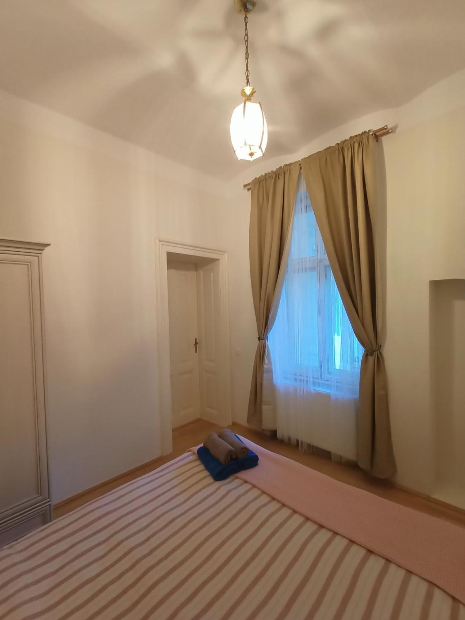 Garden Of Light Apartment Сибиу Екстериор снимка